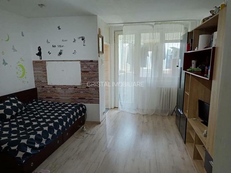 Vanzare garsoniera Titan- Minis - 2