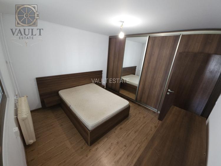 Apartament 3 camere decomandat - zona Ozana - 3