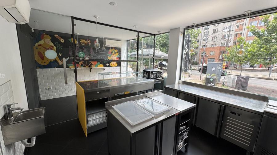 Universitatea Hyperion - Calea Calarasilor  - amenajat si echipat complet - 2