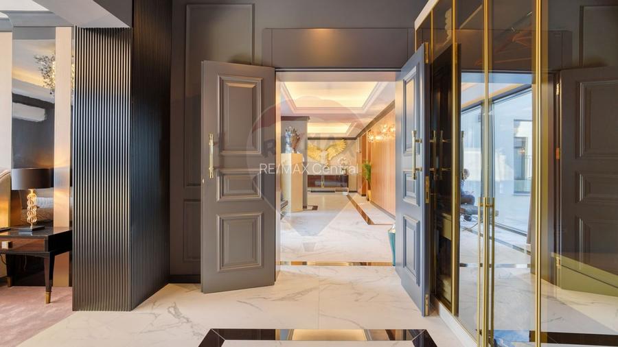 Design, Panoramă și Exclusivitate — Calea Poienii - 14