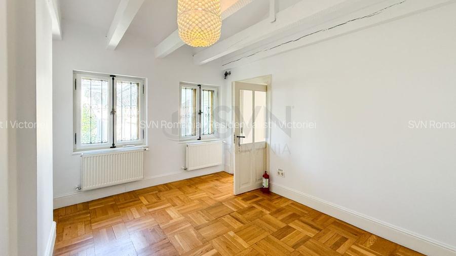 REV2005385 Vila interbelica de inchiriat - 2