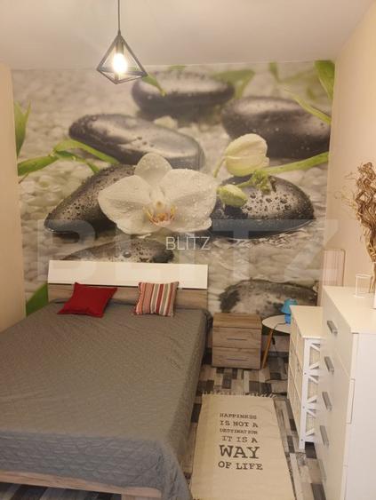 Casa de vanzare, cu 5 camere, 120 mp utili, teren 240 mp, zona UMF - 3