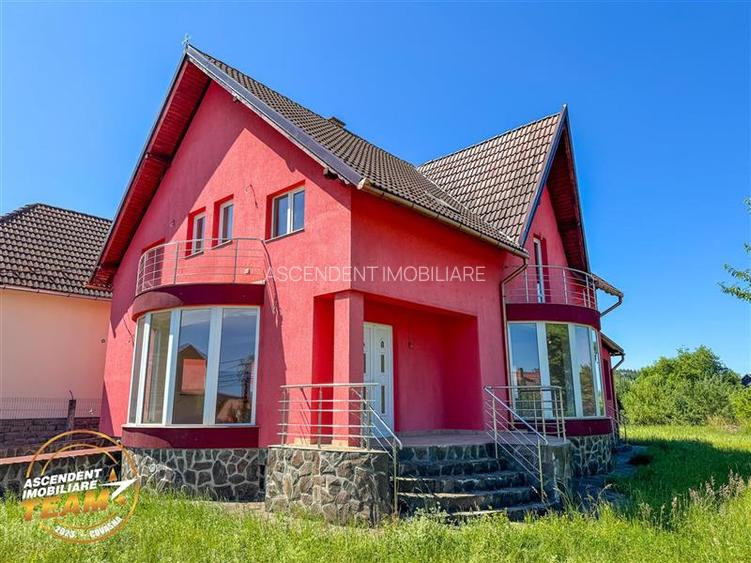 FILM! Casa noua,Covasna,cu fotovoltaic, garaj,curte,2 terase,langa partie,viitor - 3