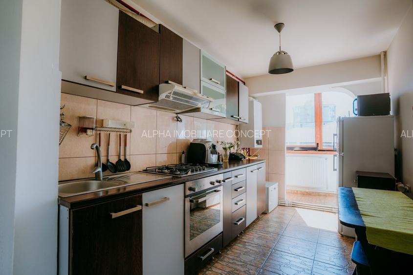 Constanta central 4 camere decomandate 2 bai 2 balcoane et 1 - 7