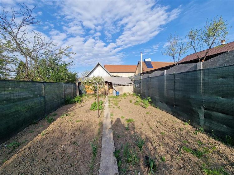 Casa cu 2 camere+living, renovata complet, in Episcopia Bihor - 21