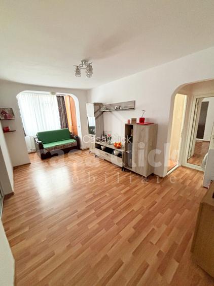 3 camere etaj 1, mobilat, centrală – Micro 19, Sala Sporturilor - 2