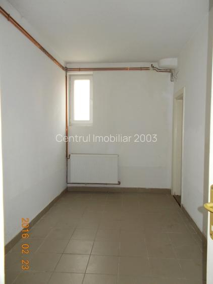 Cotroceni, Eroilor, 4 camere, demisol inalt,  decomandat, imobil mic, birouri - 8