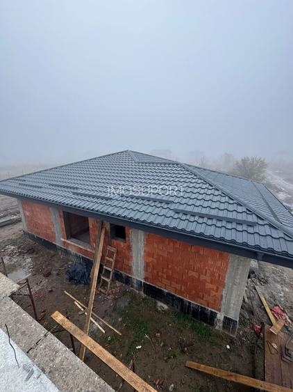 Adio, bloc! Vilă cochetă pe parter în Brănești – Oaza ta de sănătate la 30 min d - 5