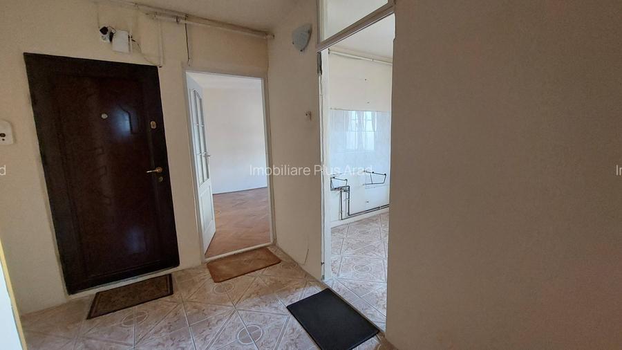 Vand apartament 2 camere Micalaca - 3