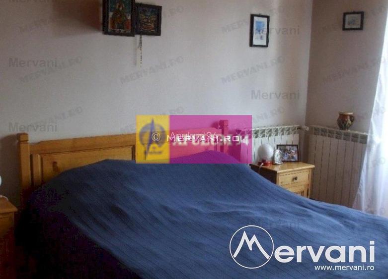 Vila de vanzare in Busteni - Zona Centrala - 9