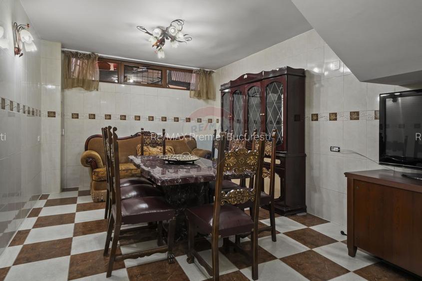 Casă / Vilă cu 6 camere de închiriat în zona Nord - 15