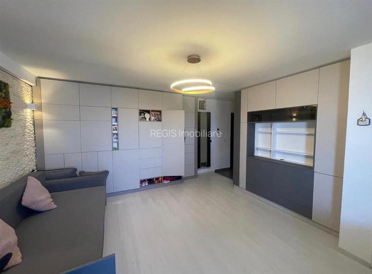 Apartament 3 camere cu boxa si 3 locuri de parcare  Bloc 2015 - 2