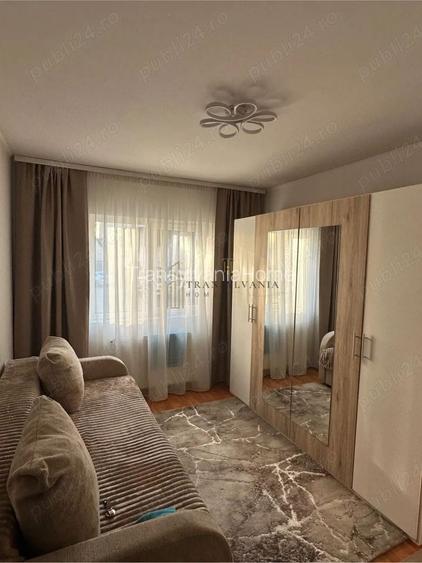 Apartament 3 camere, decomandat - 3