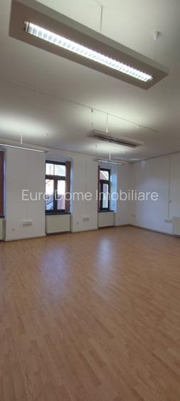 Spațiu birouri 119 mp. , renovat – Strada Castelului - 4
