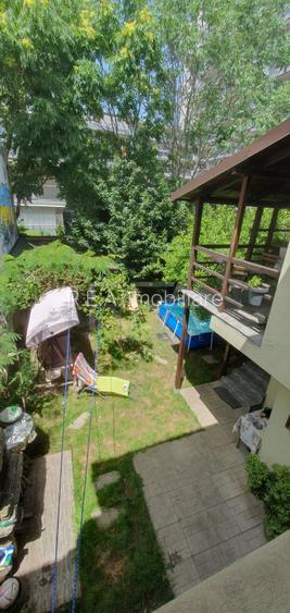 2 case si curte individuala la 400 de metri de statia de metrou Dristor 2  - 40