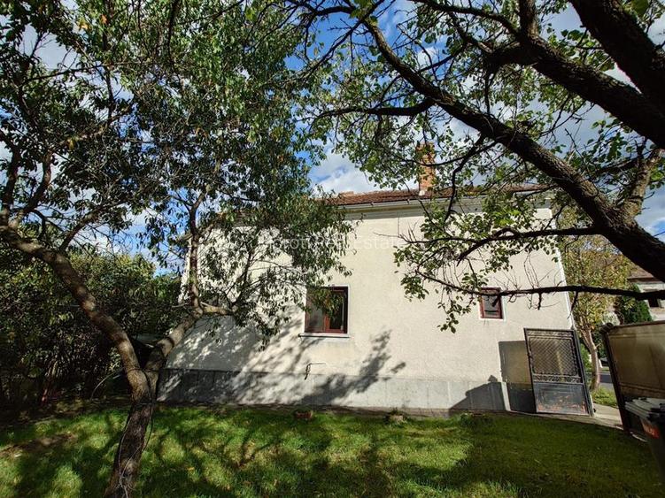 Casa cu aer nobil in Baia de Cris - 16