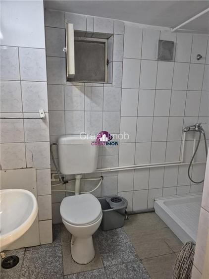 Loc în cameră — 160 EUR lună | Tot inclus | Metrou 2 minute Mihai - 3