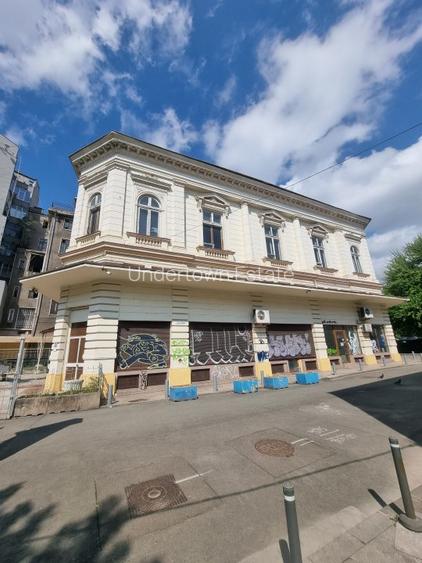 Casa lui Nicolae Dinischiotu - 60 camere - Imobil Istoric - 7