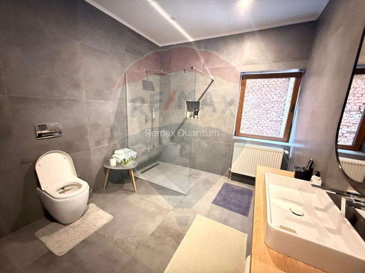 De închiriat Apartament superb în palat istoric – ultracentral, Oradea - 7