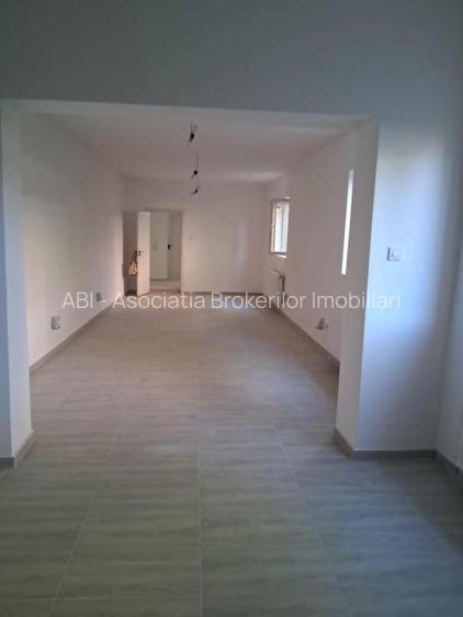 13 Septembrie-spatiul comercial stradal,renovat total,centrala termica - 4