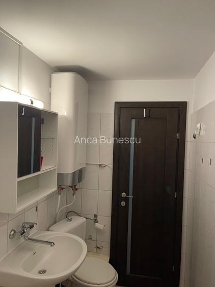 Apartament cu 3 camere de închiriat - 11