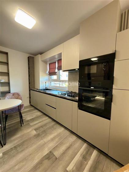 COMISION 0% - BLOC NOU - LOC PARCARE - 2 CAMERE - REDIU - 5