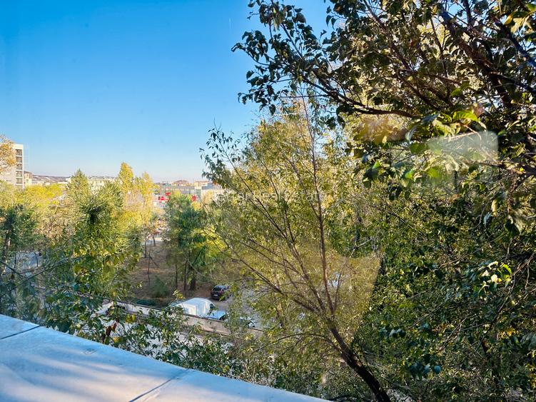 Spațiu comercial/birouri – 237 mp utili | Vizavi de Metrou Dimitrie Leonida - 13