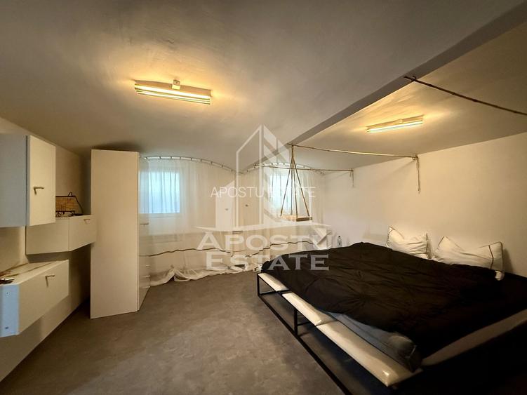 Apartament renovat cu o camera si curte, 2 bai, 50 mp, Piata Romanilor - 3