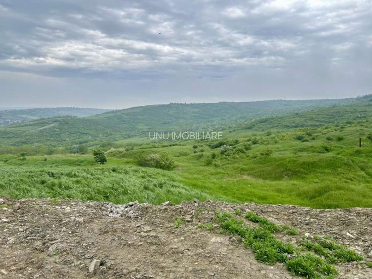 TEREN Extravilan 5100mp Aroneanu cu Vedere la Lac, 92.500€ - 9