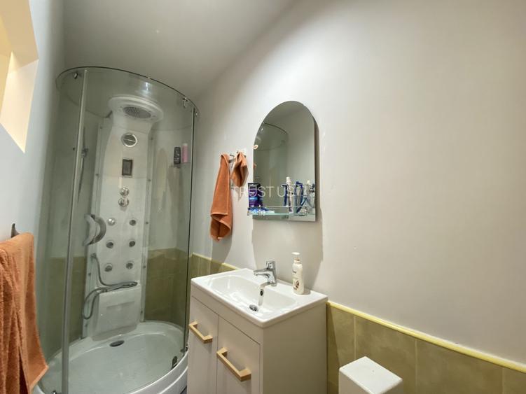 Comision 0%, Cladire Istorica, 4 camere, 134 mp, Renovat, Zona Sinaia - 15