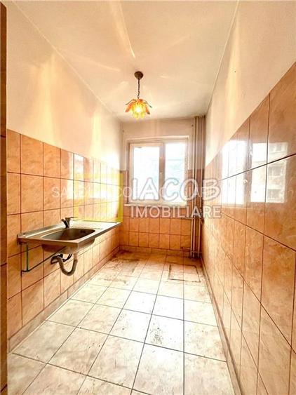 Apartament 3 camere, str. Stadionului, etaj 2 - 9
