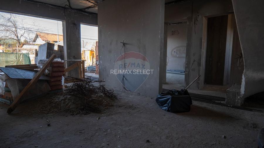 Pantelimon-central vanzare casa spatioasa-parter, etaj si mansarda - 12