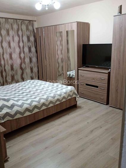 Apartament 3camere de vânzare strada  Samuil Vulcan  Beiuș,tip pb decomandat  - 3