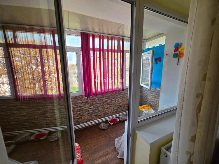 Apartament 3 camere, 64 mp, centrală proprie, balcon închis – Năvodari, str. Tin - 2