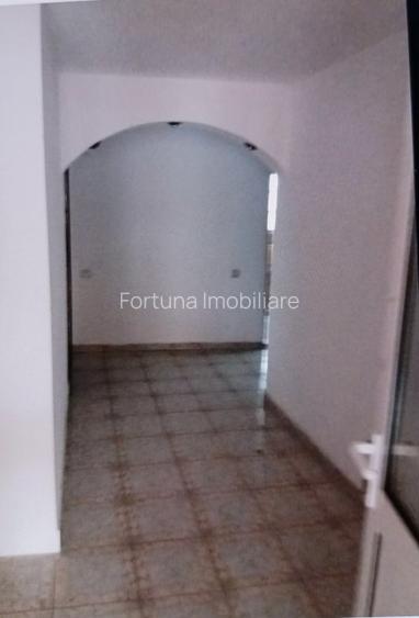 Casa + Spatiu comercial - 9