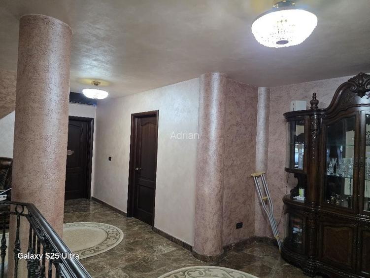 Vând urgent vila deosebita  - 11