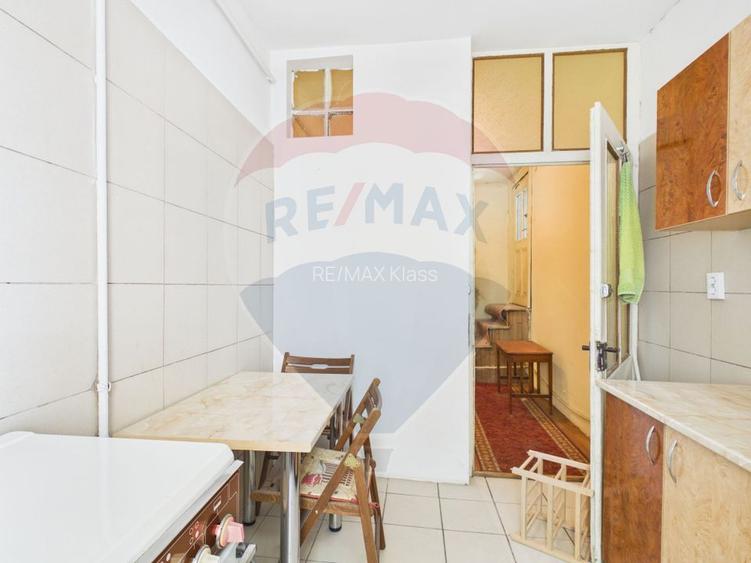 Etaj de casa interbelica, 3 camere, in inima Bucurestiului - 17