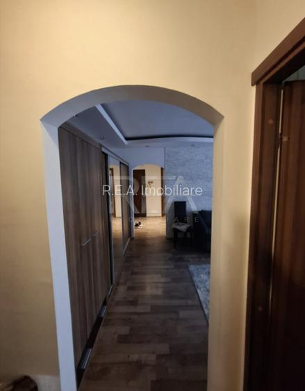 3 camere, et 1/4, anvelopat, 2 boxe 20mp-Apusului - 9