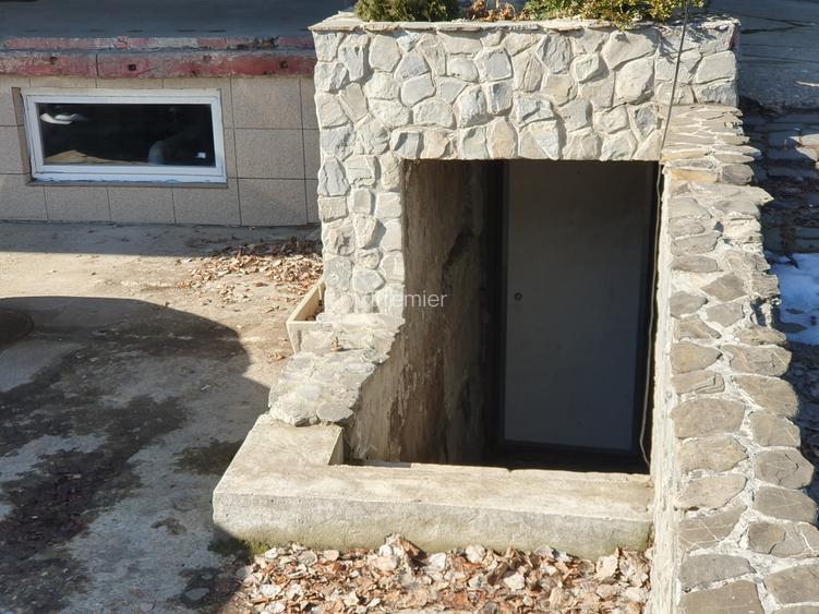 Spatiu 30 mp, 2,50 e/mp - 2