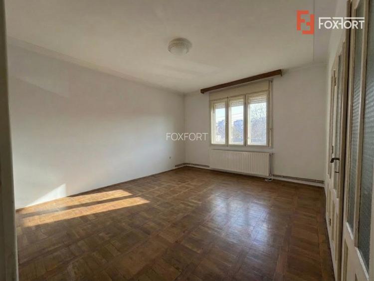 Casa de vanzare Parter + 2 Etaje |7camere | 350 mp utili | Zona UTA - 10