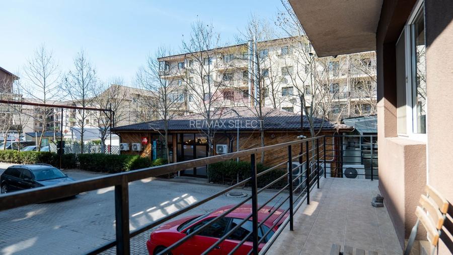 Dobroesti - vanzare apartament 3 camere, strada Marului - 24