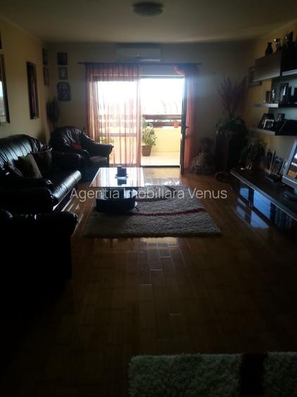 Cladire complet amenajata in oras - 8