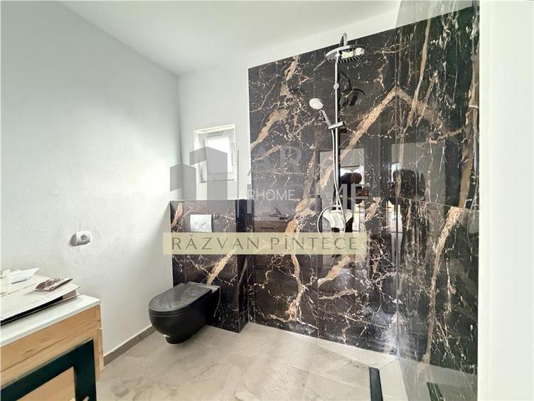 Pensiune 6 camere, teren 12713 mp, Dealul Mare, Urlati, Prahova - 9