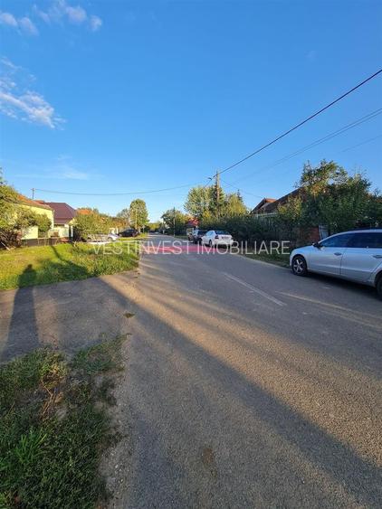 Teren intravilan Apateu 4100 mp - 8