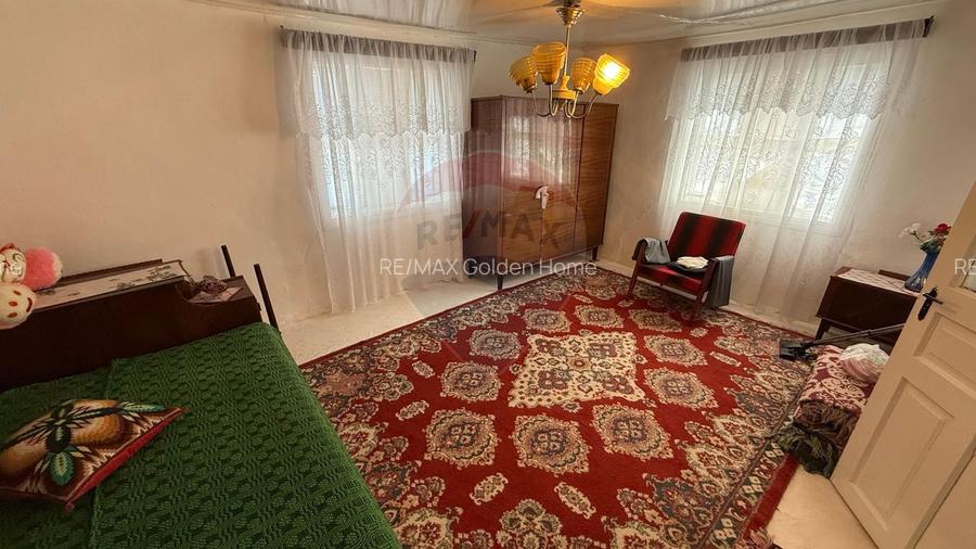 Casă / Vilă Hângulesti - 8