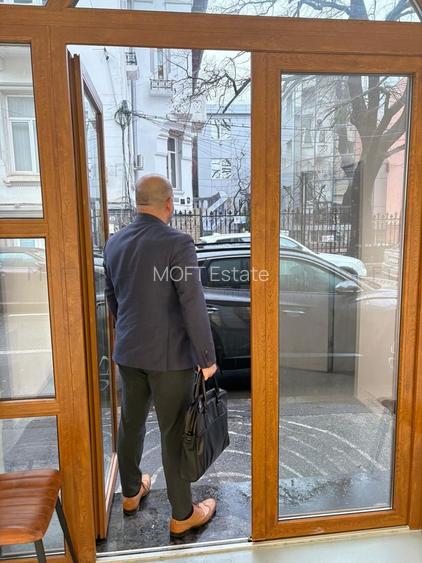 Spațiu Comercial || Vitrina || Stradala || Ultracentral || Victoriei - 12