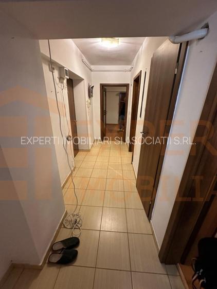 Apartament 2 camere, situat in zona Tomis II - 5
