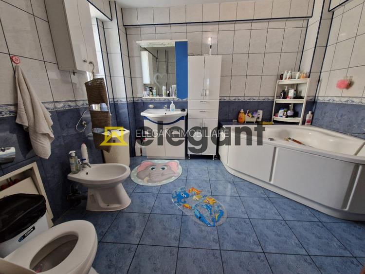 Casa D+P+1E+M si spatiu S+P, 862 mp, teren 690 mp, Piata Chiriac - 22