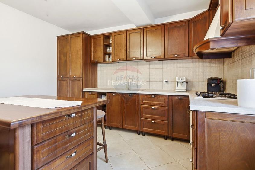 Casă/Vilă de Vânzare cu 5 camere,  Teren 757mp - Iasi - Hlincea - 6