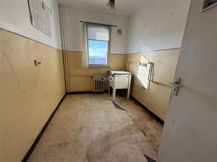 Aleea Parcului, 3 camere, etaj 3- de renovat! - 12